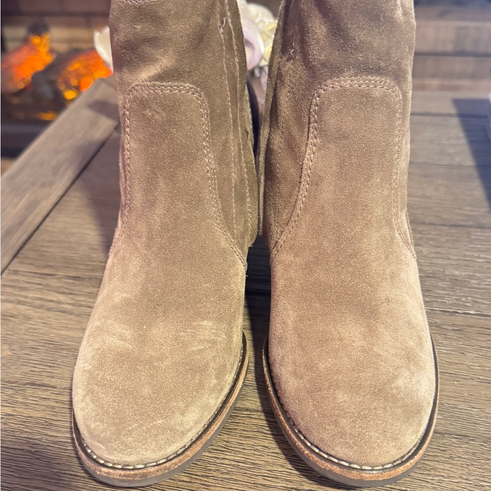 Paul Green Suede Ankle Booties Stacked Heel